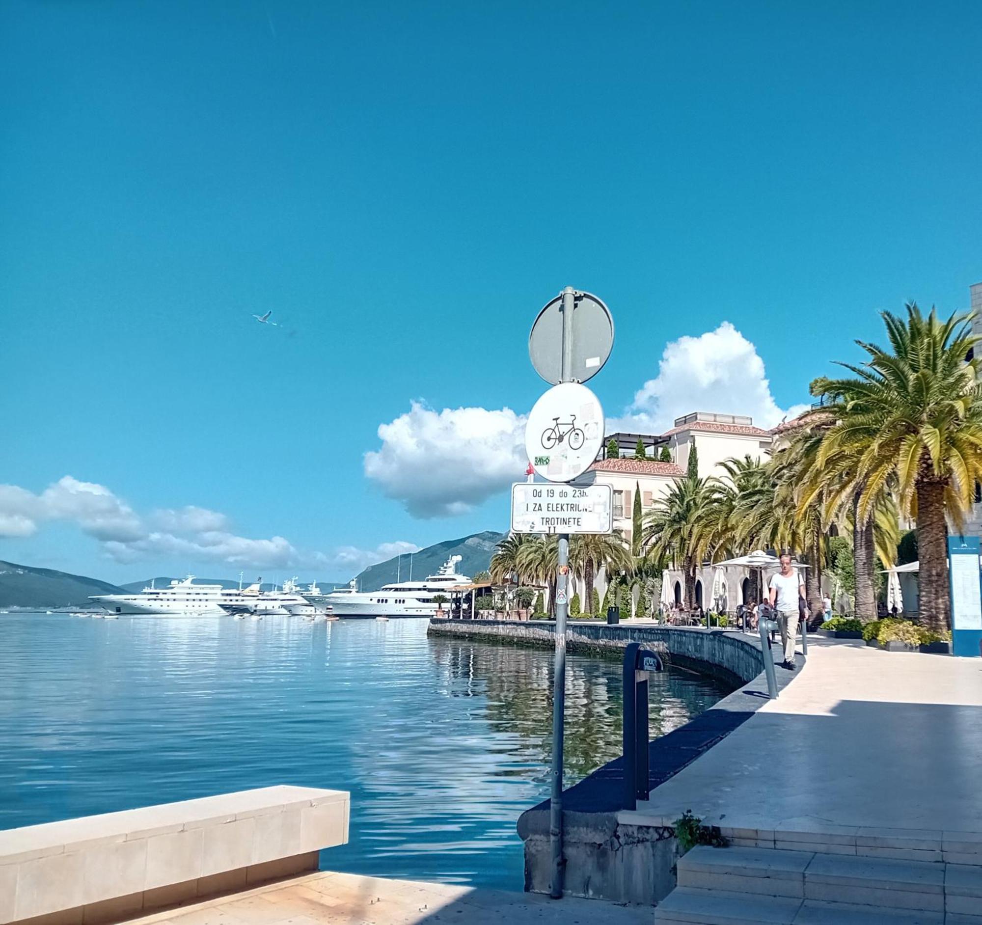 Studio Happy Montenegro Krasići Bagian luar foto